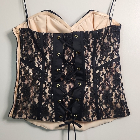 Guess Black/Nude Lace Strapless Corset, Size M ~ EUC - Picture 2 of 12